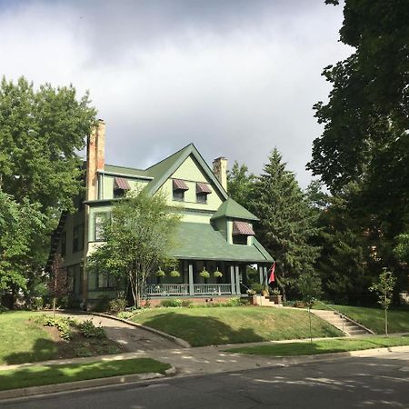 The Parsonage Inn B&B Grand Rapids Exterior foto